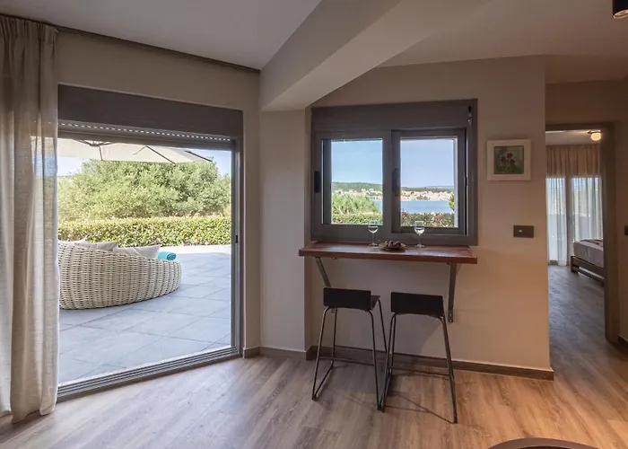 Boutique Saline - * Argostoli (Kefalonia)