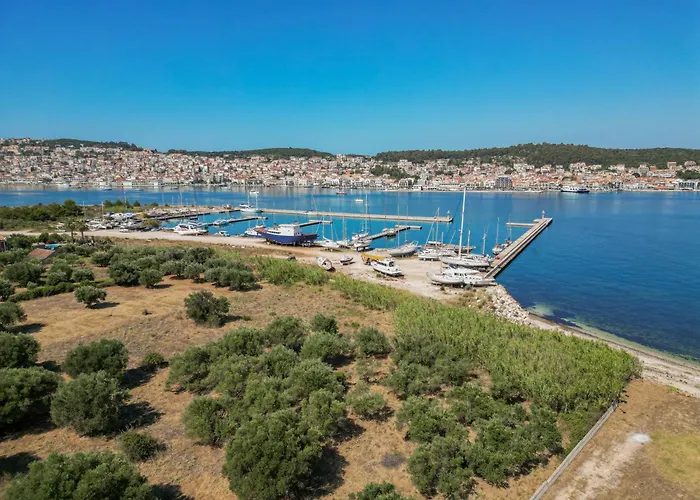 Boutique Saline - * Argostoli (Kefalonia)